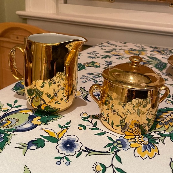 Royal Worcester Other - Beautiful gold sugar and creamer set by Royal Worchester.